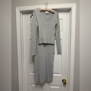 Olive & Oak 2pc Sweater Set Gray Ribbed Knit Top/Skirt Split NWOT Size L